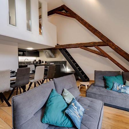 Le Septqatre - Grand Triplex Au Coeur De La Vieille Ville Άννεσι Εξωτερικό φωτογραφία